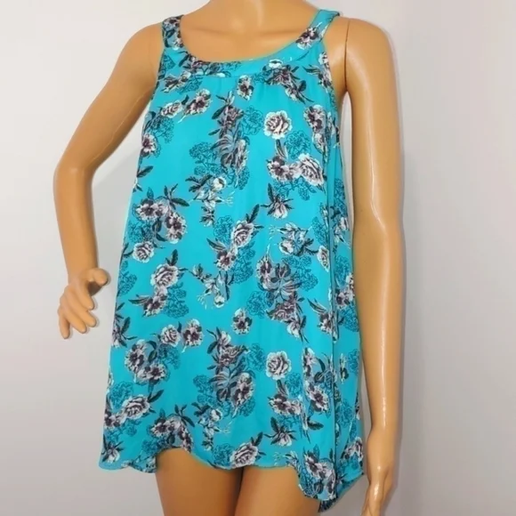 Torrid floral top - Picture 2 of 7